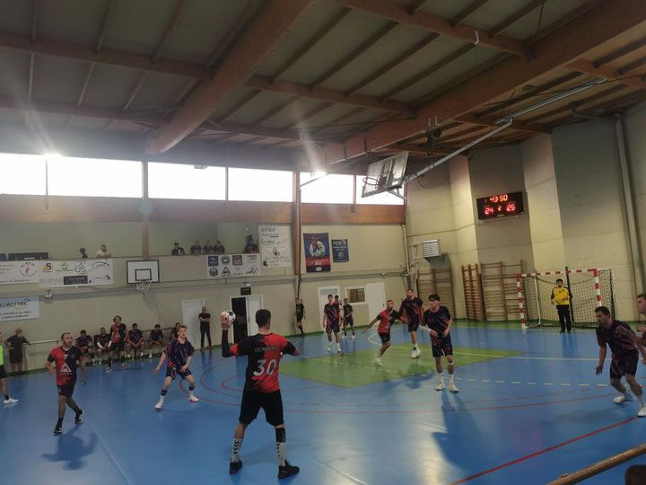 F6EE7AA1-572C-47B4-9829-D010E080D9F6