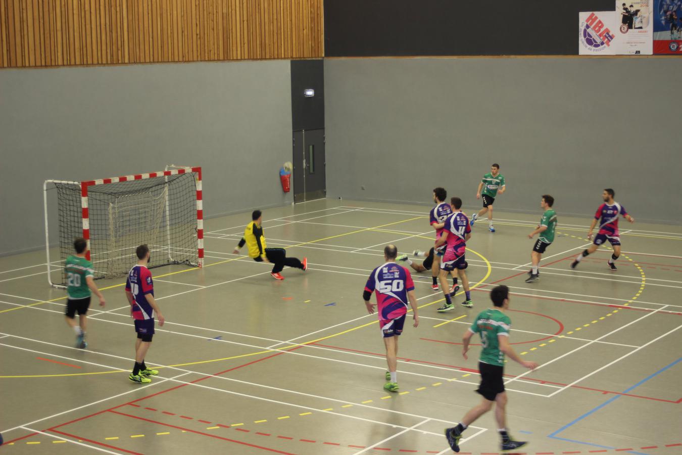 SM1 contre Hirondelle St Yo